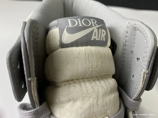 Rep LUCY x High CN8607-002 Jordan (DR box) DR Retro 1 shoe 0714